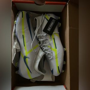 2022 Phantom GT2 Academy DF MG ‘Grey Dark Marina Blue’